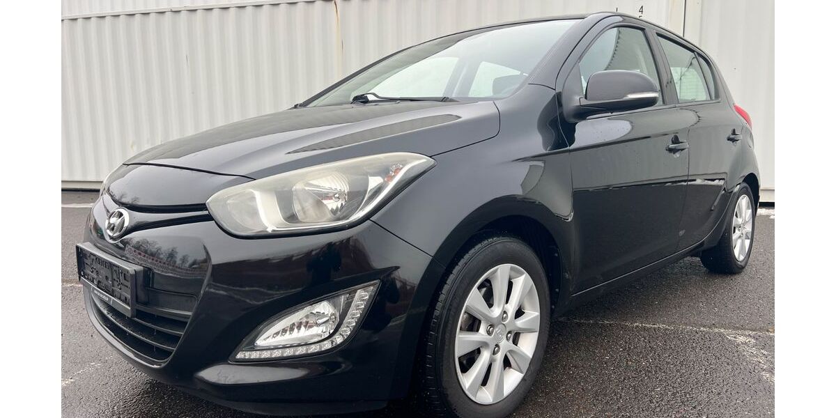 Hyundai i20 142.000 km 3.990 &euro; Berlin 12057