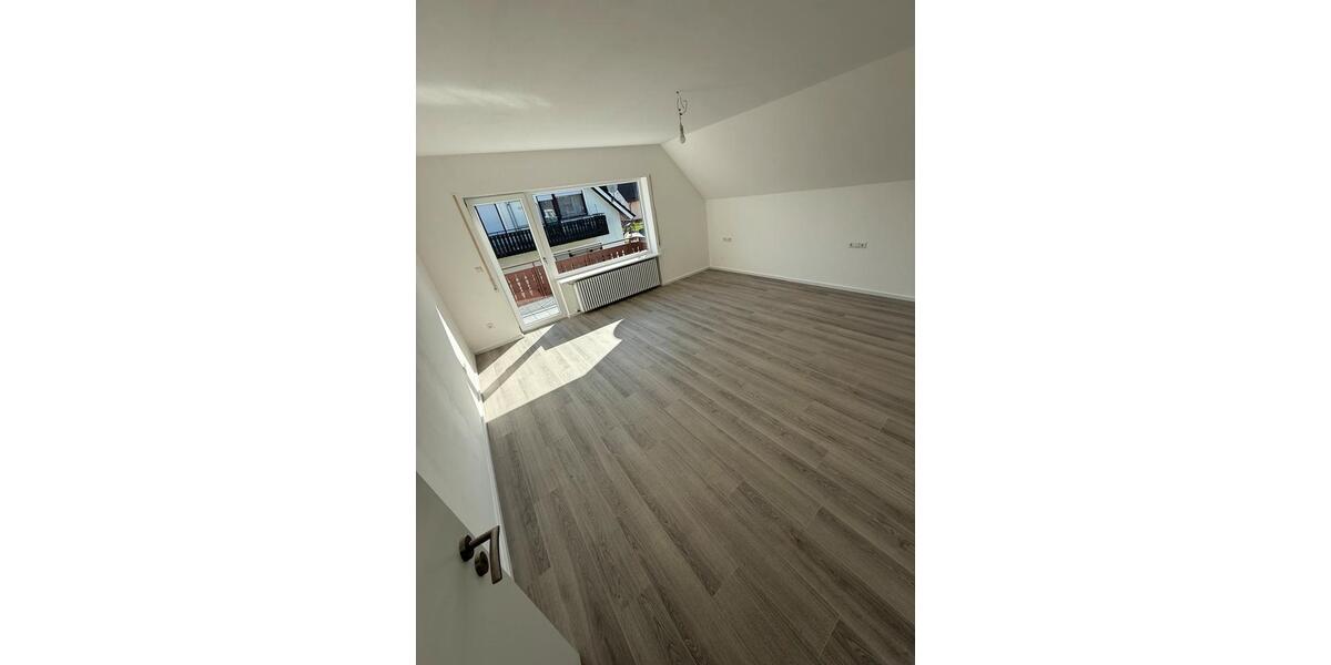 Dachgeschoßwohnung Endingen am Kaiserstuhl - 3 Zimmer, 90 m&sup2;, 1.550&euro; | Angebot:26226392