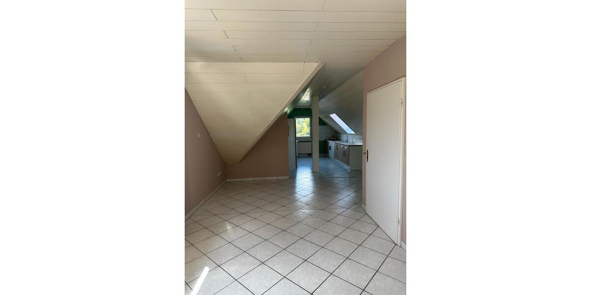 Dachgeschoßwohnung Schotten - 4 Zimmer, 83 m&sup2;, 650&euro; | Angebot:26335134