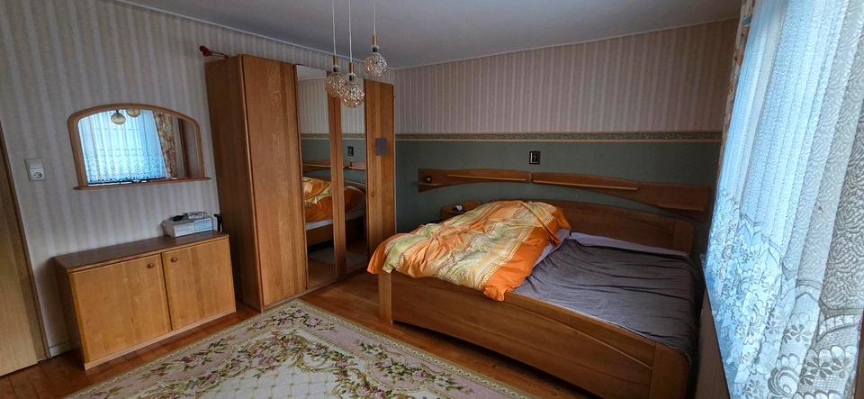 Einfamilienhaus Wadern - 8 Zimmer, 240 m&sup2;, 349.000&euro; | Angebot:26284900