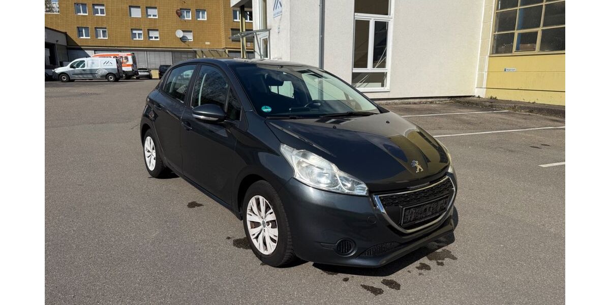 Peugeot 208 118.000 km 2.450 &euro; Möglingen 71696
