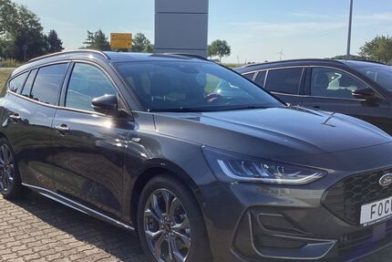 Ford Focus 5.500 km 24.400 &euro; Delitzsch 04509
