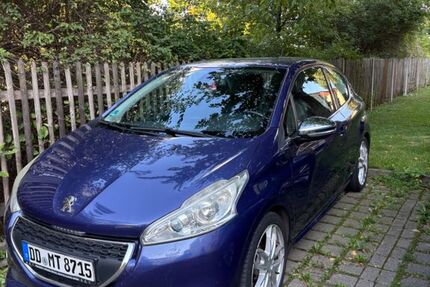 Peugeot 208 153.000 km 4.700 € Dresden 01169