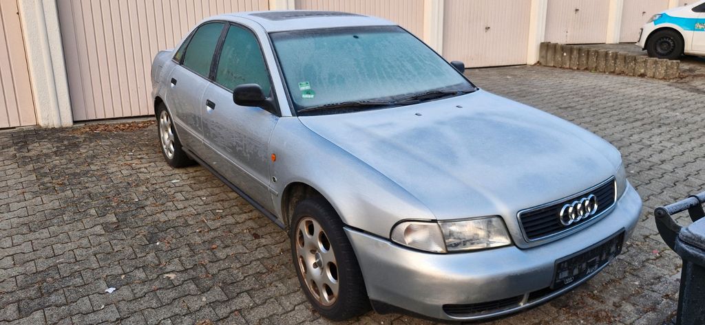 Audi A4 150.000 km 1.300 &euro; Sigmaringen 72488
