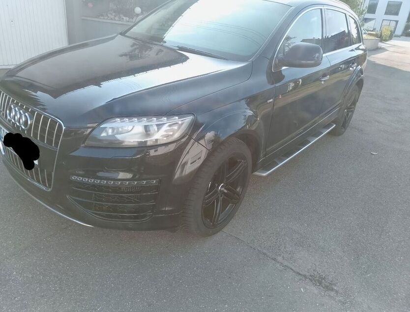 Q7