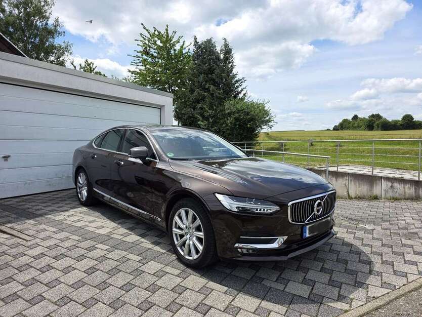 S90