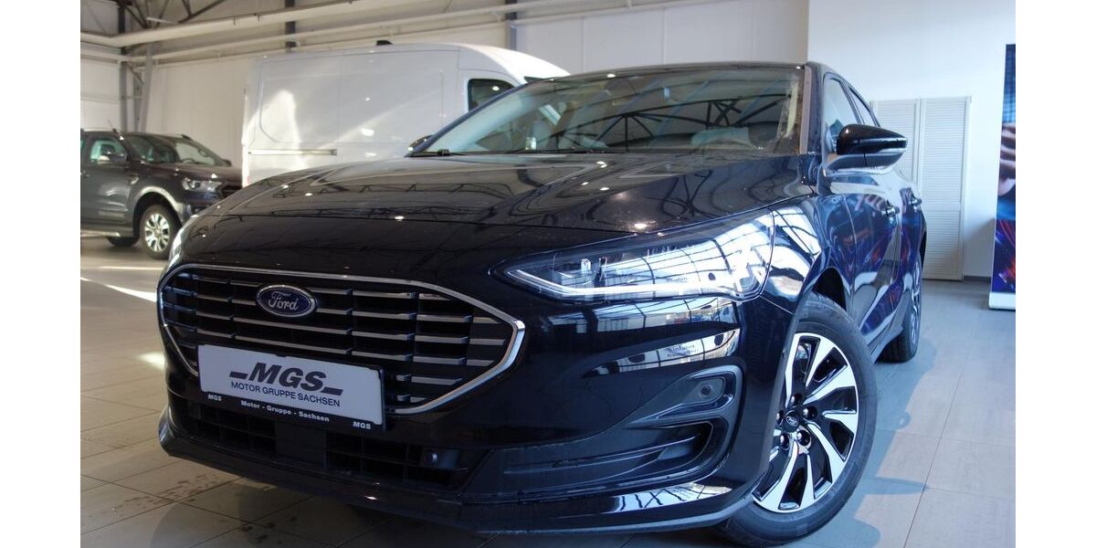 Ford Focus 17.500 km 26.990 &euro; Radebeul 01445
