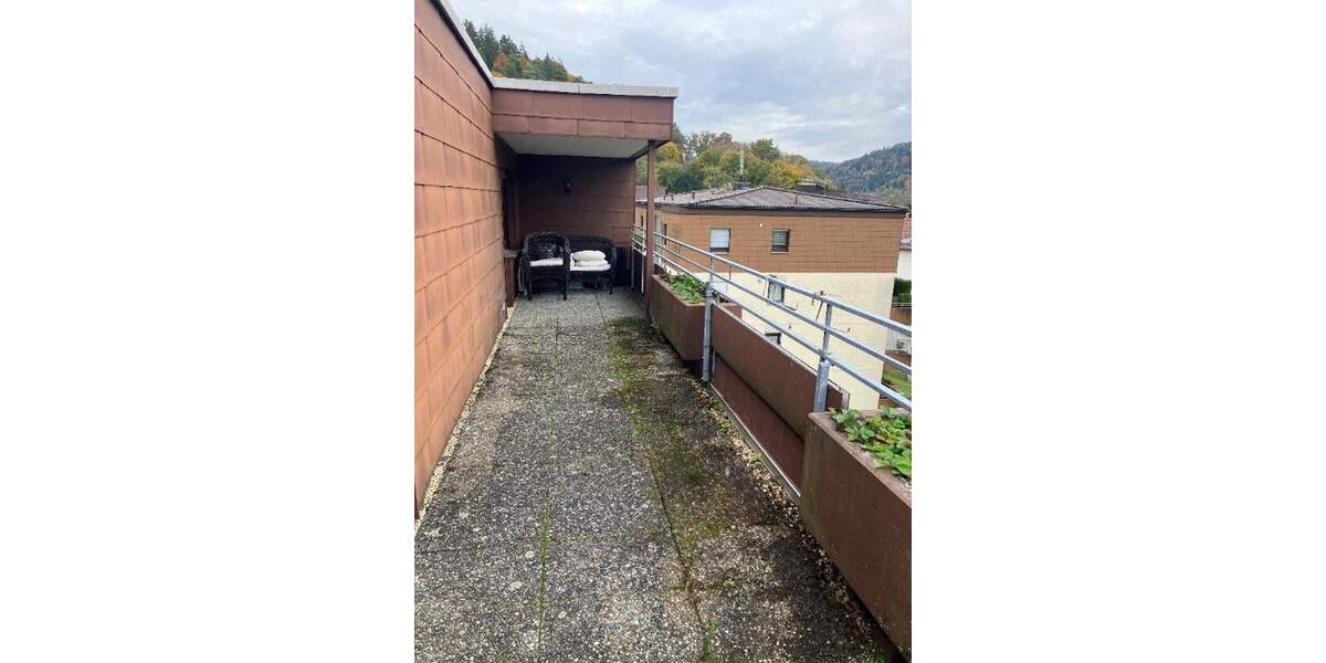 Attraktive 3 Zimmer Wohnung mit Aussicht 3 zimmer