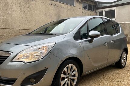 Opel Meriva 140.300 km 2.500 &euro; Neu Ulm 89231
