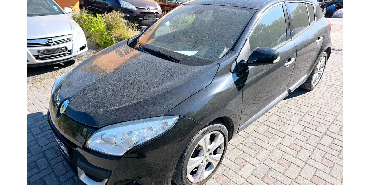 Renault Megane 139.041 km 2.890 € Chemnitz 09114