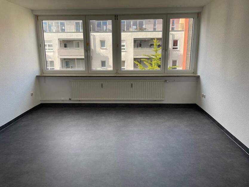 1-Zimmer-Wohnung mit kleiner Einbauküche in Nürnberg - Stadtteil Rennweg 1 zimmer