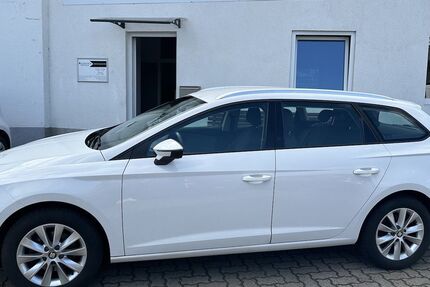Seat Leon 215.333 km 10.990 &euro; Braunschweig 38122