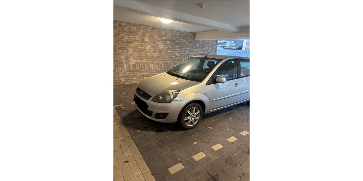 Ford Fiesta 156.000 km 2.700 &euro; Steinfurt 48565