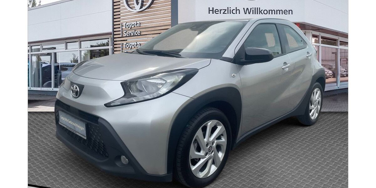 Toyota Aygo (X) 23.352 km 13.210 &euro; Stendal 39576