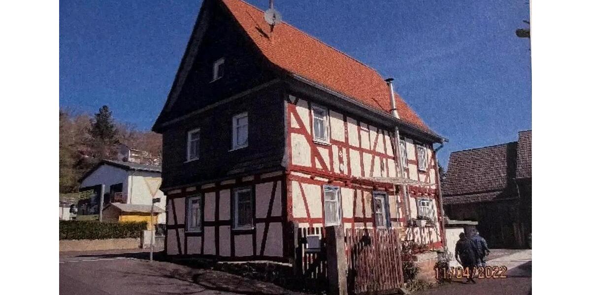 Einfamilienhaus Nidda - 7 Zimmer, 192 m&sup2;, 285.000&euro; | Angebot:27015837