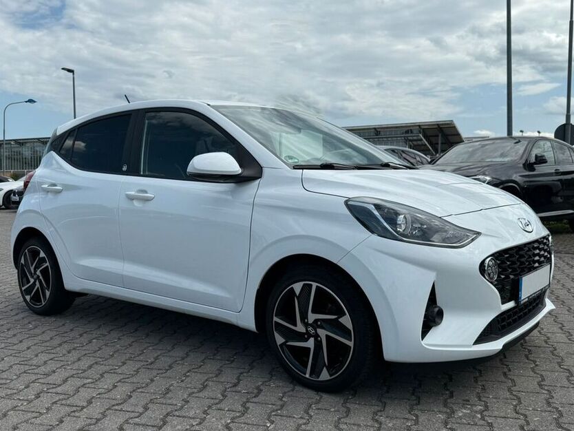 i10