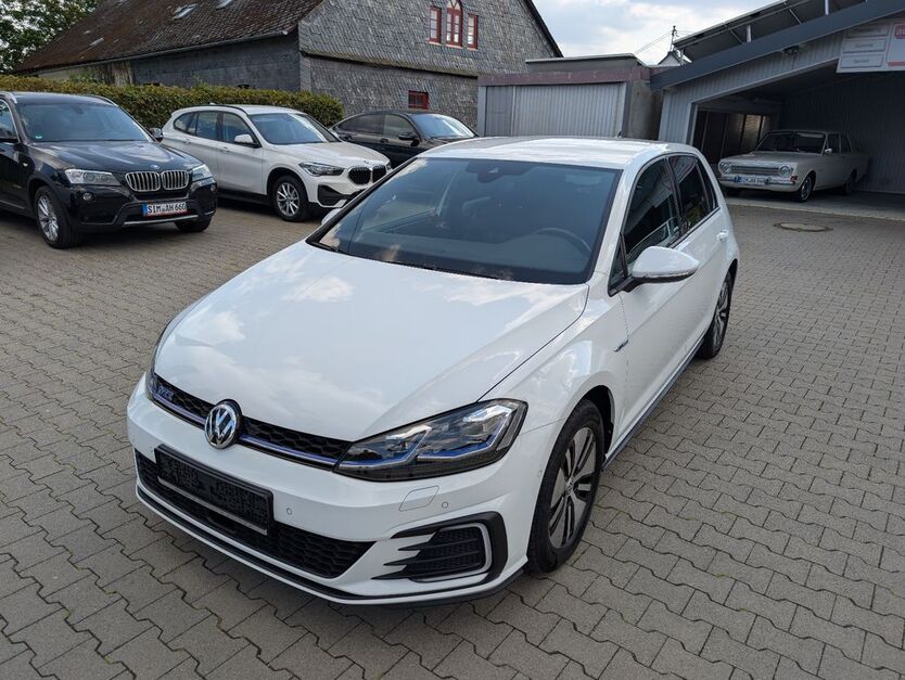 VW Golf 21.209 km 19.900 € Riegenroth 55469