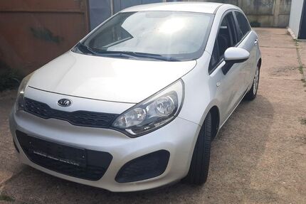 Kia Rio 68.000 km 4.100 &euro; Lübben 15907