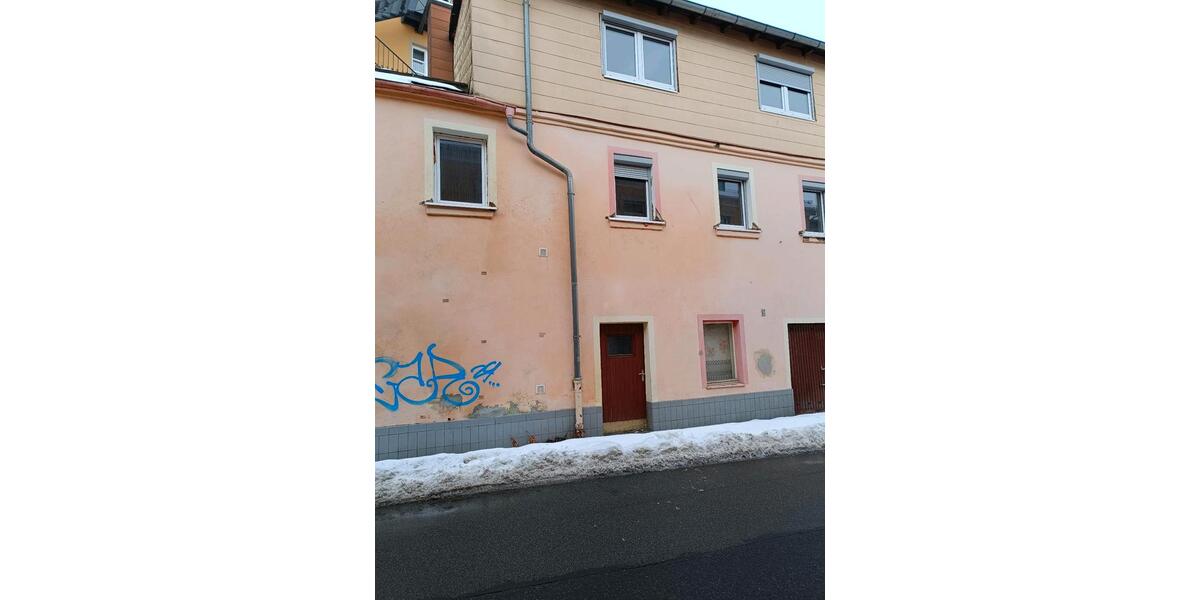 Einfamilienhaus Hof Altstadt - 7 Zimmer, 140 m&sup2;, 52.000&euro; | Angebot:26962063