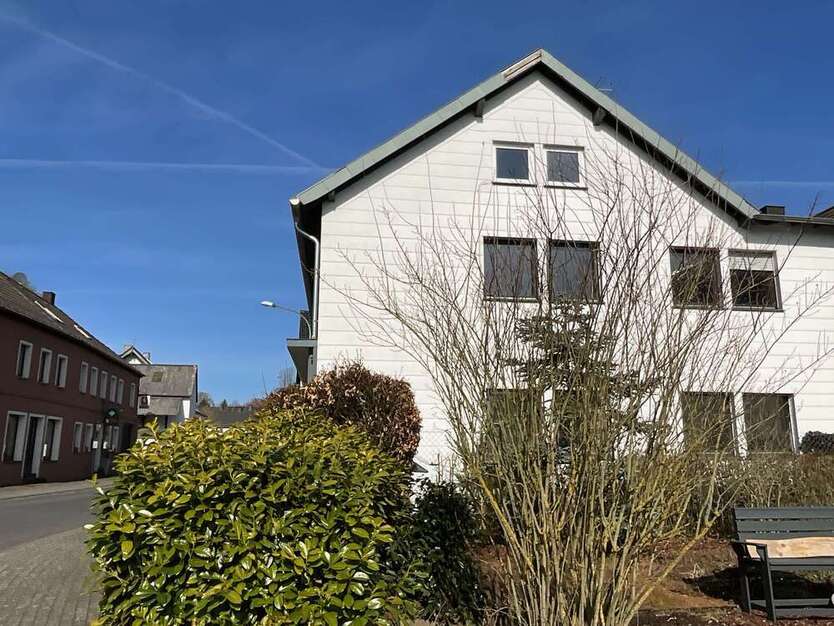Haus zum Kaufen in Dahlem 620.000 € 495 m²