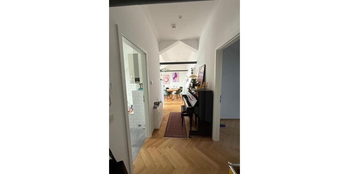 Dachgeschoßwohnung Offenbach am Main Hafen - 2.5 Zimmer, 52 m&sup2;, 950&euro; | Angebot:25544453