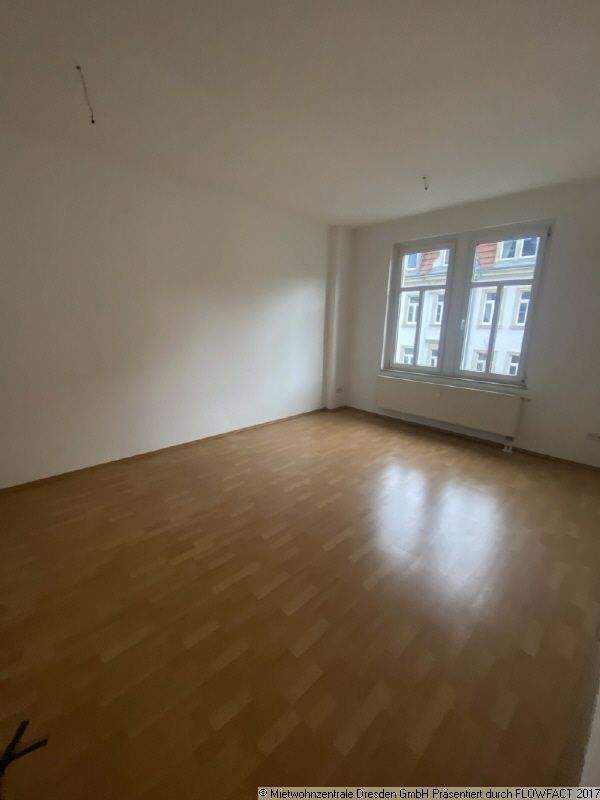 Super 2-Zimmer-Wohnung mit Lift! zimmer