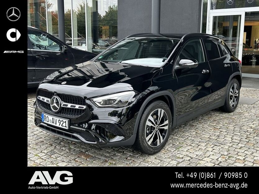 Mercedes-Benz GLA 200 8.000 km 43.800 € Traunstein 83278