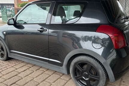 Suzuki Swift 200.000 km 2.400 € Lübeck 23560