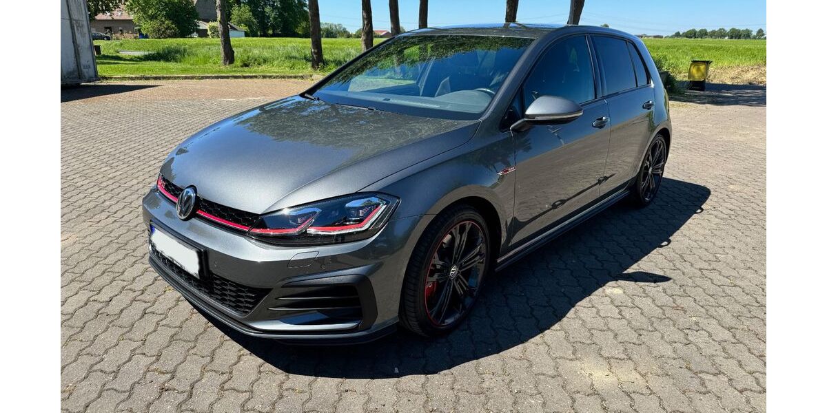 VW Golf 49.000 km 24.500 &euro; Hille 32479