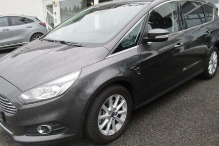 Ford S-Max 176.703 km 12.480 € Nortorf 24589