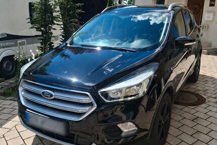 Ford Kuga 98.600 km 9.000 &euro; Ziemetshausen 86473