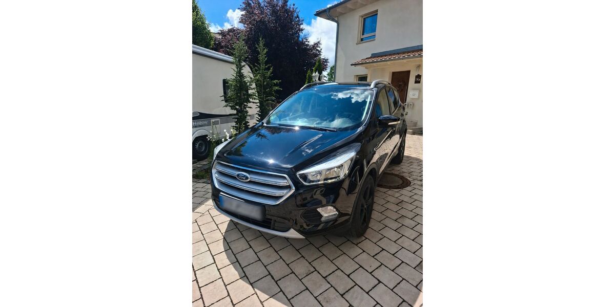 Ford Kuga 98.600 km 9.700 &euro; Ziemetshausen 86473