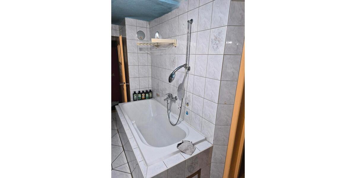 Einfamilienhaus Brotterode-Trusetal Trusetal - 5 Zimmer, 110 m&sup2;, 120.000&euro; | Angebot:27018018