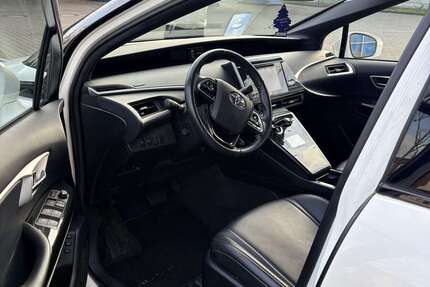 Toyota Mirai 75.000 km 10.000 &euro; Berlin 13409