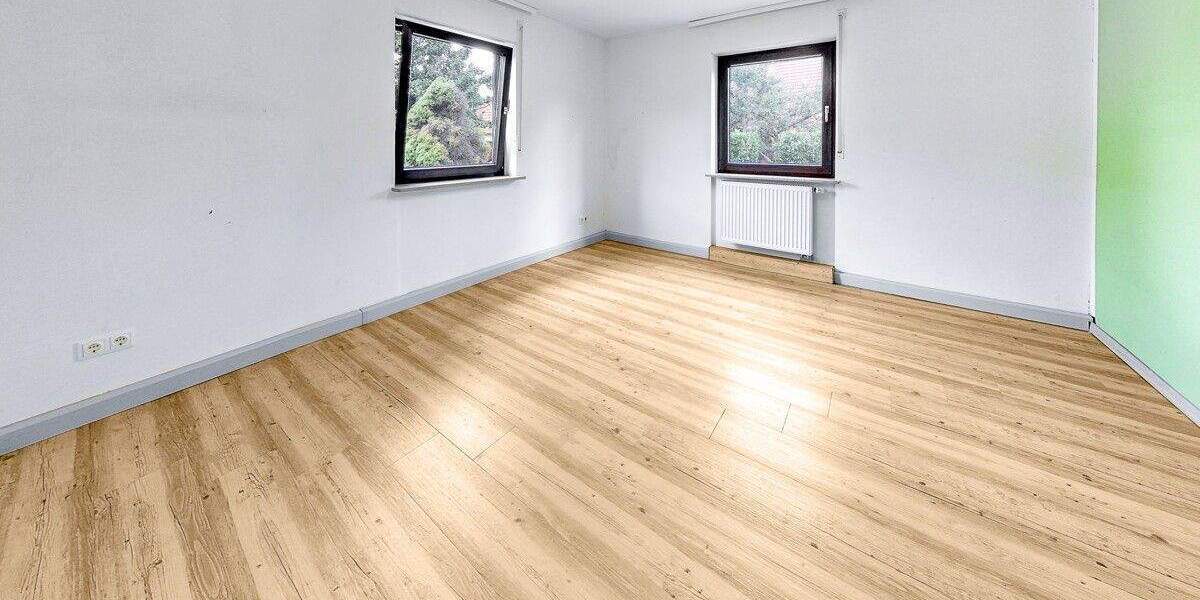 Mehrfamilienhaus, Wohnhaus Erlangen / Frauenaurach Frauenaurach - 7 Zimmer, 179 m&sup2;, 549.000&euro; | Angebot:25262689