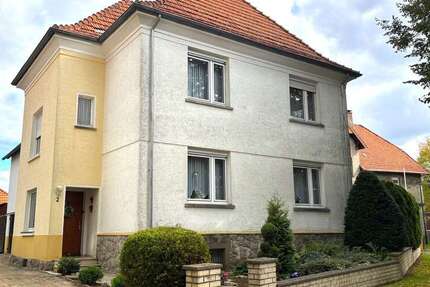 Haus zum Kaufen in Bad Driburg Reelsen 145.000 € 145 m² 7 zimmer