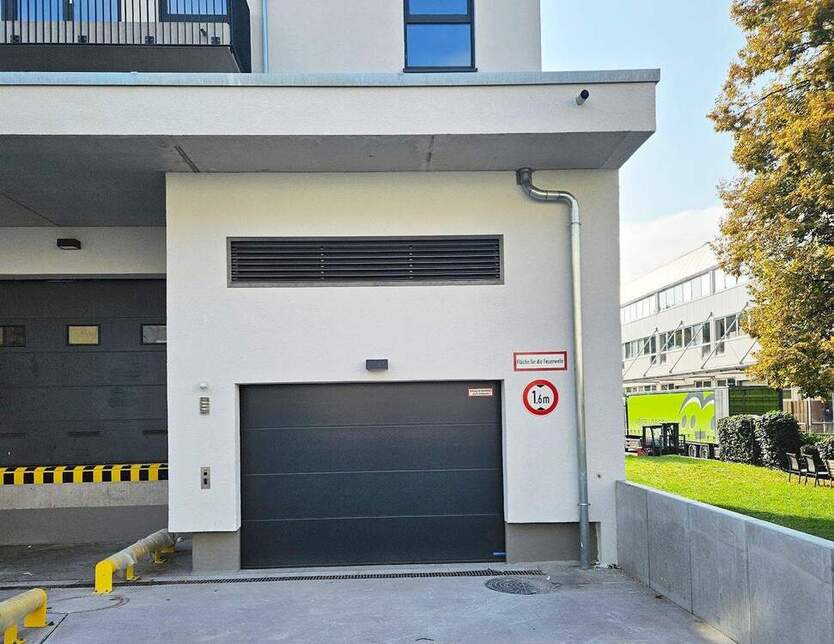 Moderner Wohnkomfort - viel Platz + Freiraum! 5 Zimmer + Süd-Balkon, Einbauküche, 2 Bäder, Aufzug 5 zimmer