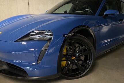 Porsche Taycan 24.300 km 105.900 € Plattling 94447