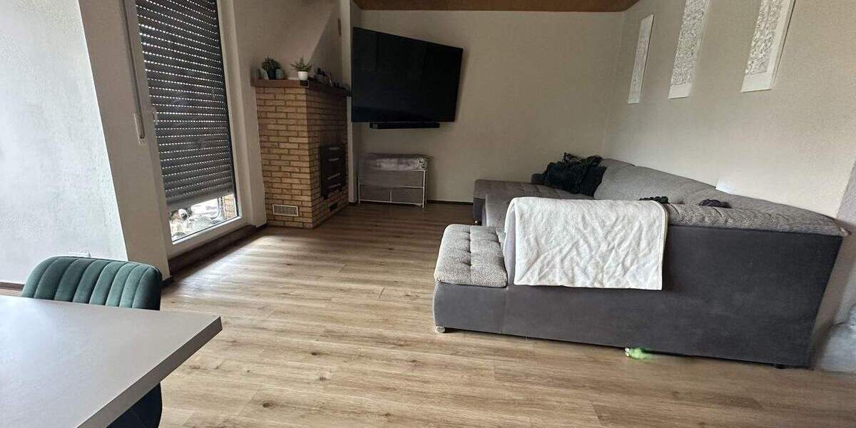 Mehrfamilienhaus, Wohnhaus Niederzier - 8 Zimmer, 274 m&sup2;, 415.000&euro; | Angebot:24436562