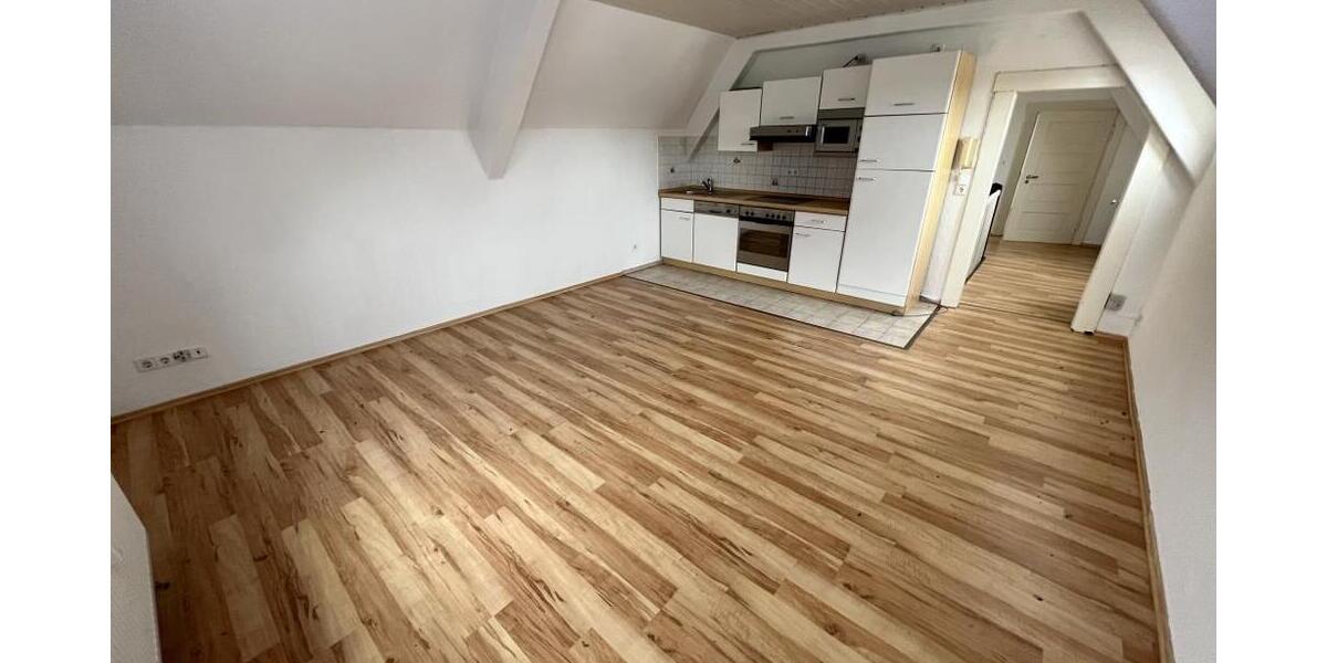 Pölzig! 2 Zimmer Wohnung mit Einbauküche und Charme! - Dachgeschoßwohnung Pölzig Sachsenroda | Angebot:26820836