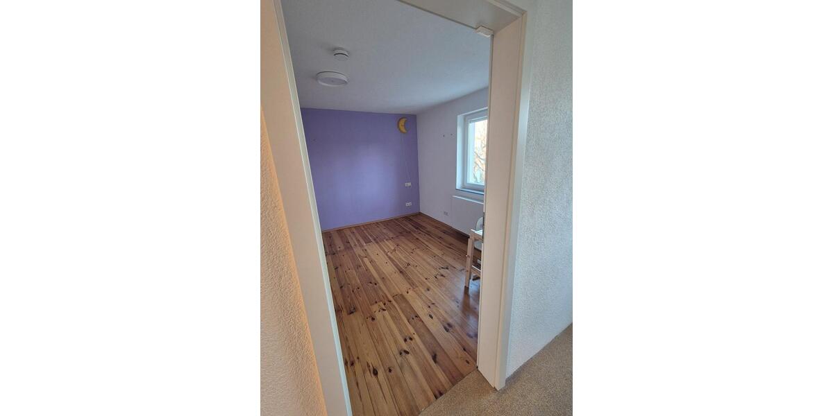 Reihenhaus Esslingen am Neckar Oberesslingen - 4.5 Zimmer, 120 m&sup2;, 1.800&euro; | Angebot:24786916