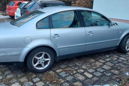VW Passat 276.000 km 1.200 &euro; Holzkirchen 83607