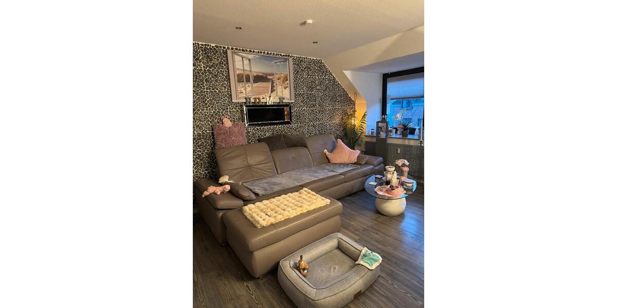 Modern wohnen auf zwei Ebenen - 110 qm Maisonette in Empelde 3.5 zimmer