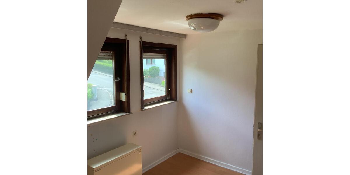 Einfamilienhaus Frankenberg (Eder) - 6 Zimmer, 130 m&sup2;, 280.000&euro; | Angebot:26342393