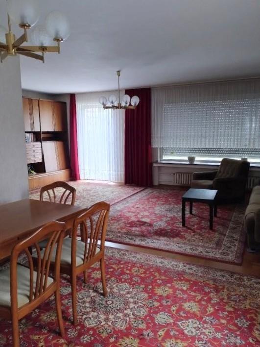 Gute Gelegneheit Großzügig geschnittenes Reihenendhaus mit Balkon, schönem Garten und Garage 6 zimmer
