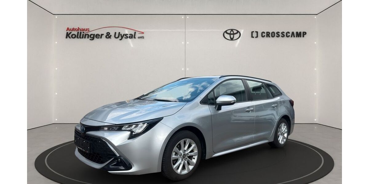 Toyota Corolla 29.600 km 22.980 &euro; Titisee-Neustadt 79822