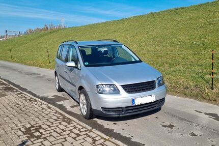 VW Touran 122.000 km 4.150 &euro; Wilhelmshaven 26388