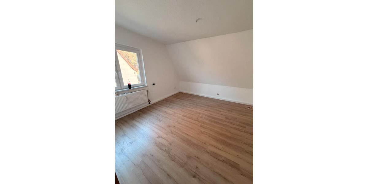 Dachgeschoßwohnung Bahrdorf - 3 Zimmer, 54 m&sup2;, 395&euro; | Angebot:26412439