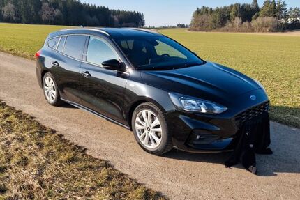 Ford Focus 62.600 km 16.500 &euro; Deining 92364