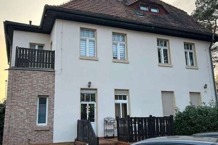 Haus zum Kaufen in Hoyerswerda 249.500 € 320 m² 11 zimmer